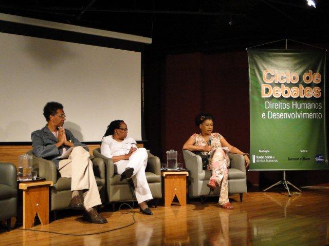 Debate aborda questões raciais