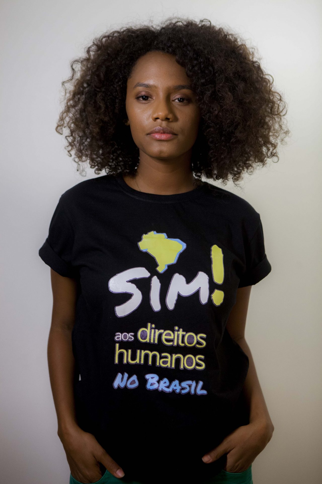 Campaign – Actress participates in mobilization for human rights