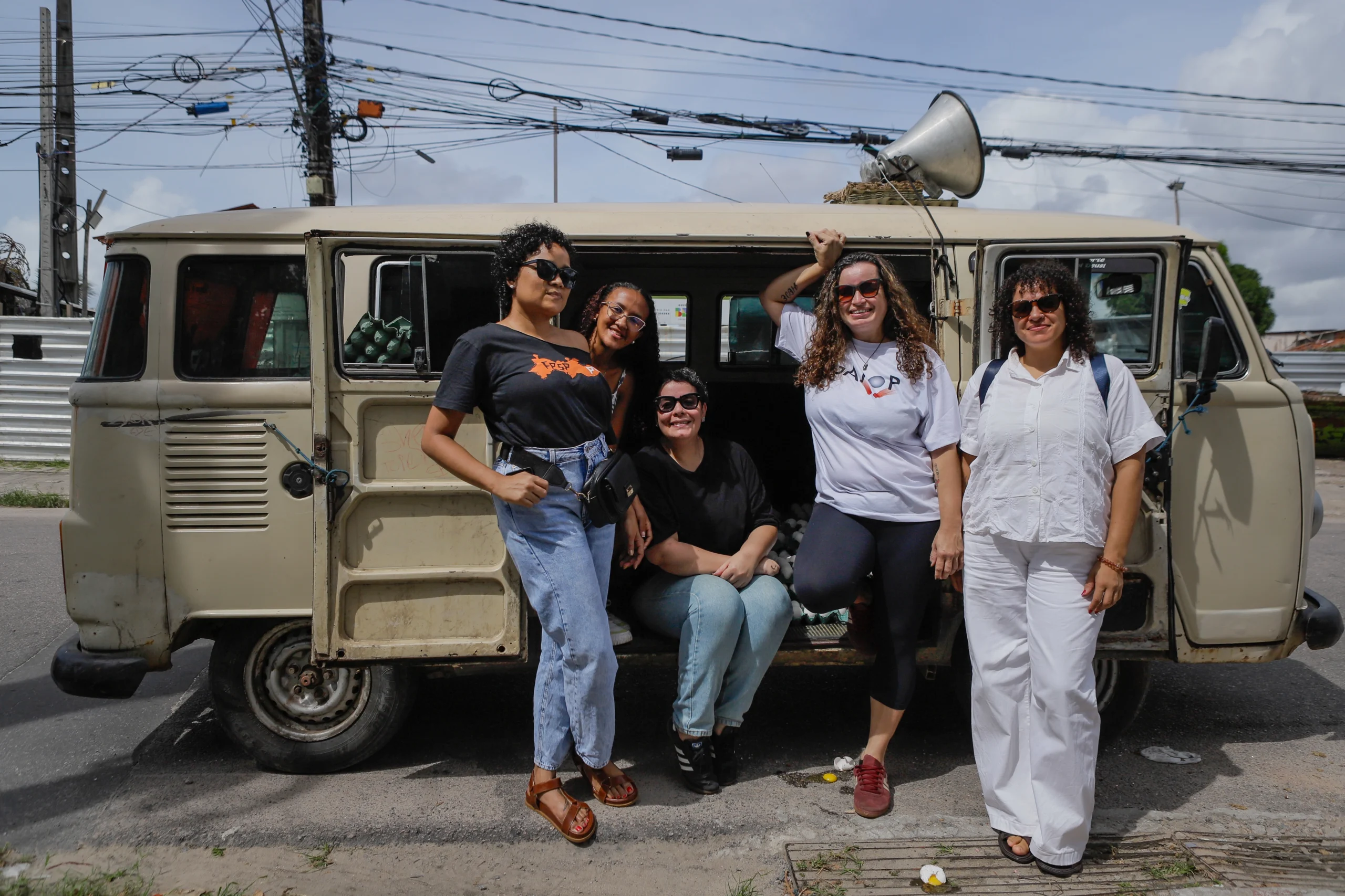 Carro do ovo vira ferramenta de combate à violência contra mulheres em Pernambuco
