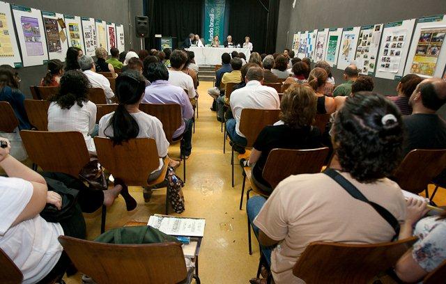 2010 - Debate - Memory and Truth – Effects of the Violation of these Rights Today (São Paulo)