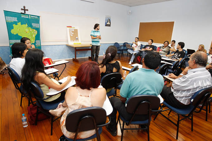 Grantees Meeting  - Annual Call for Proposal 2013  (São Paulo)