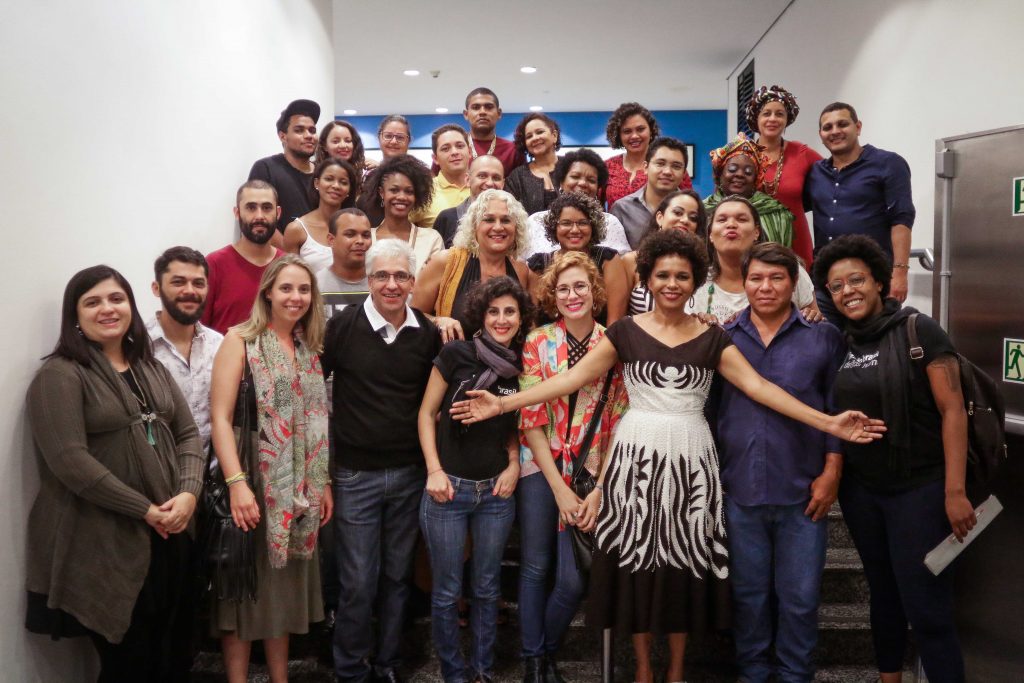 SAO PAULO, SP, BRASIL, 07-12-2016 - ABERTURA DO EDITAL 2017 - Show da Teresa Cristina no Sesc Pinheiros. Teatro Paulo Autran. (foto: Ronny Santos/FUNDO BRASIL)